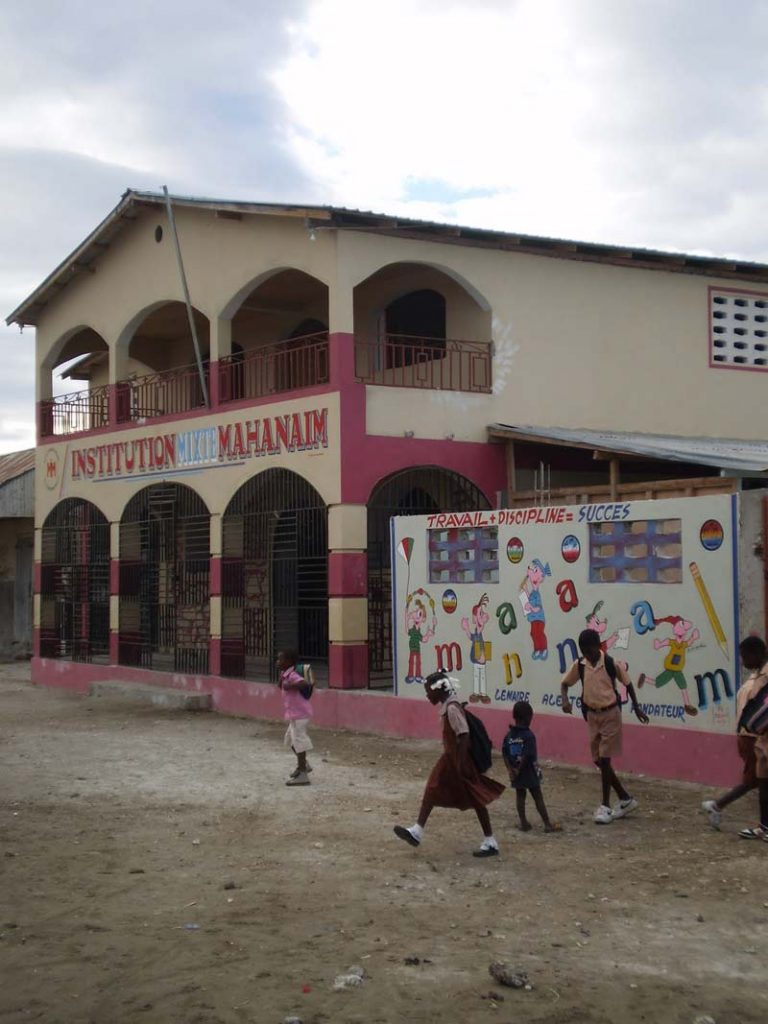 Institution Mahanaim High School in Grande Saline, Haiti