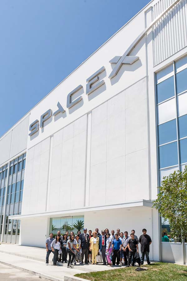 Tomorrow's Aeronautical Museum members at SpaceX headquarters in Hawthorne, Calif.